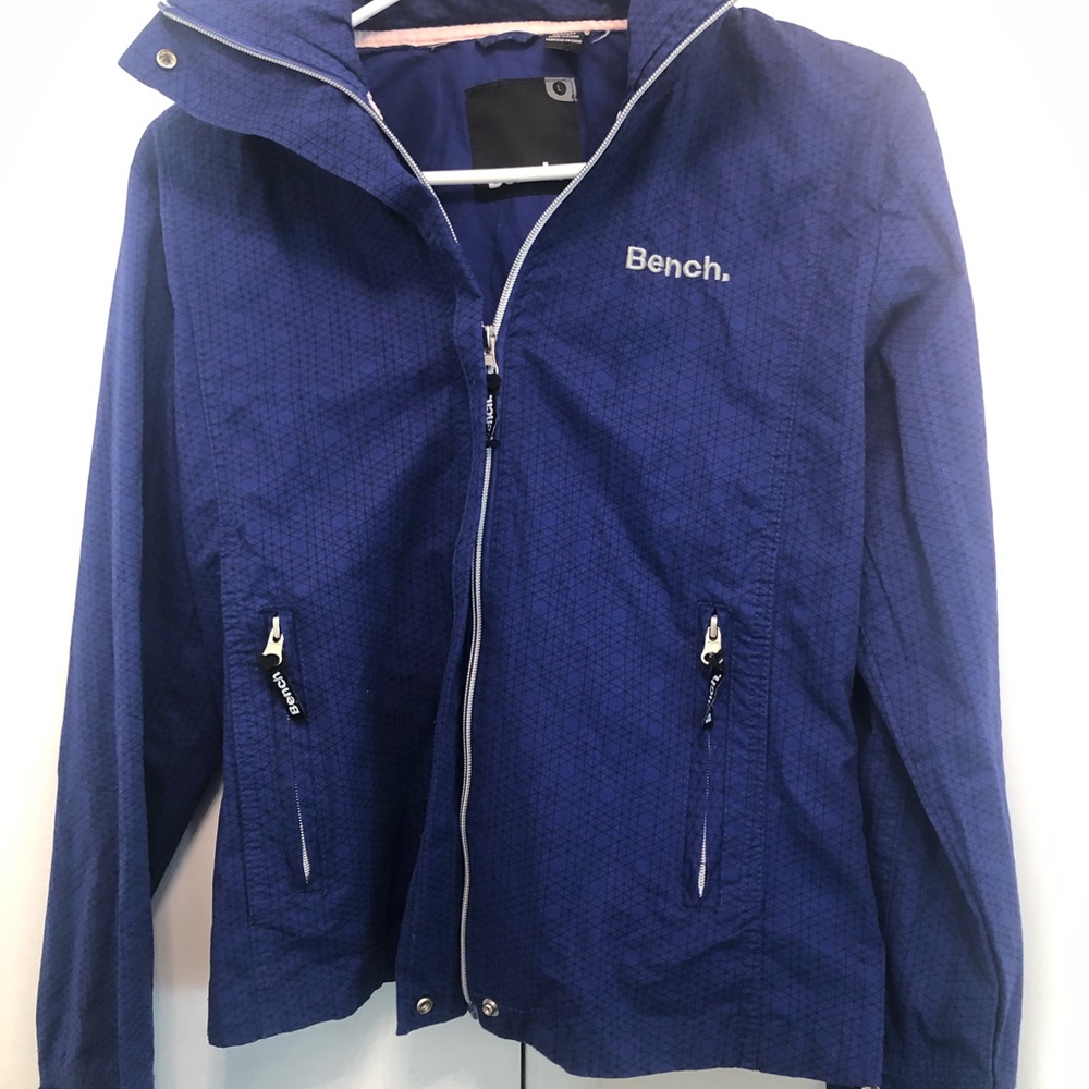 Beautiful blue bench jacket in great condition